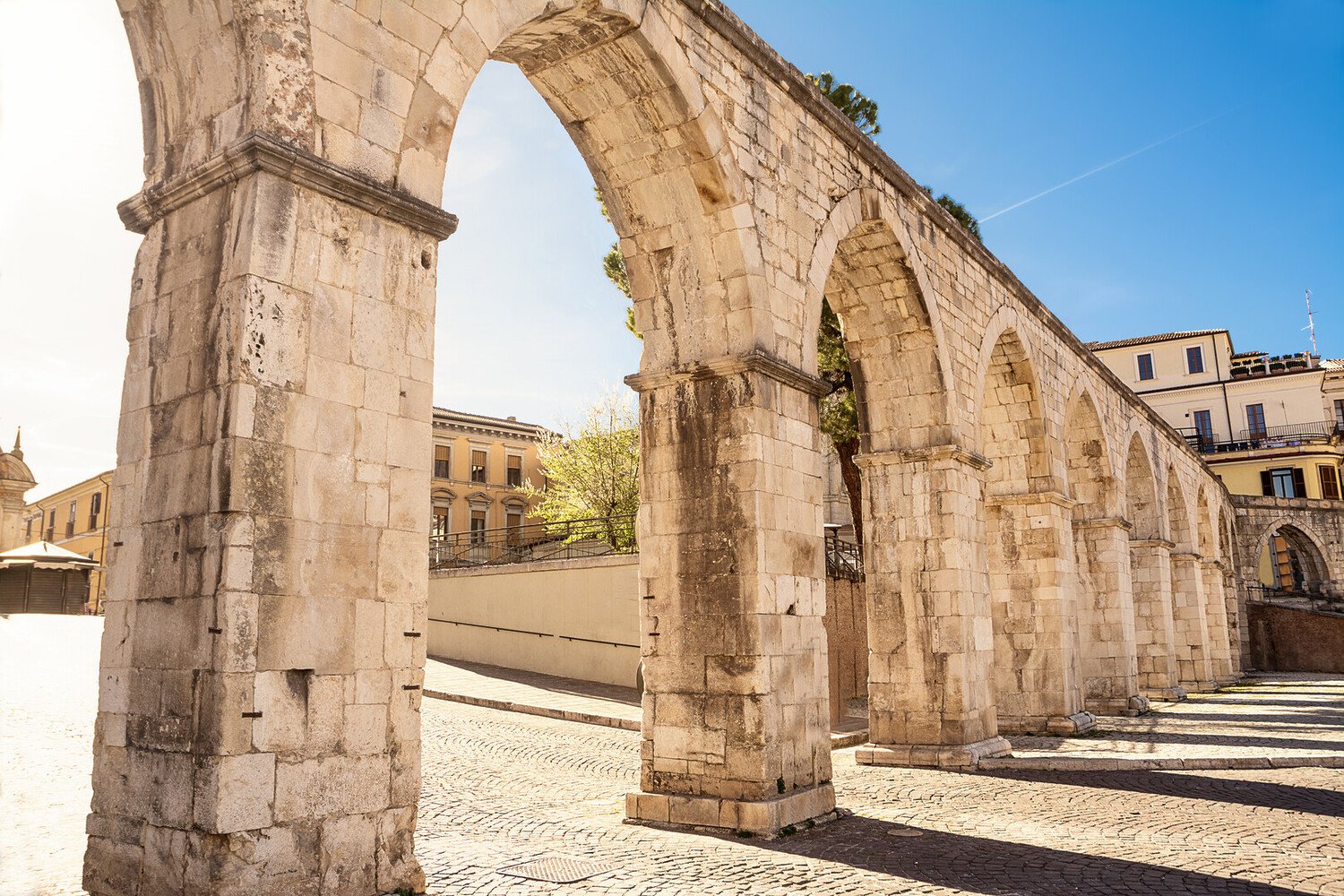 Visiter Sulmona : Ville des Confettis des Abruzzes - 2026 - 6 - sulmona sulmona - Visiter Sulmona : Ville des Confettis des Abruzzes - 2026 - 5