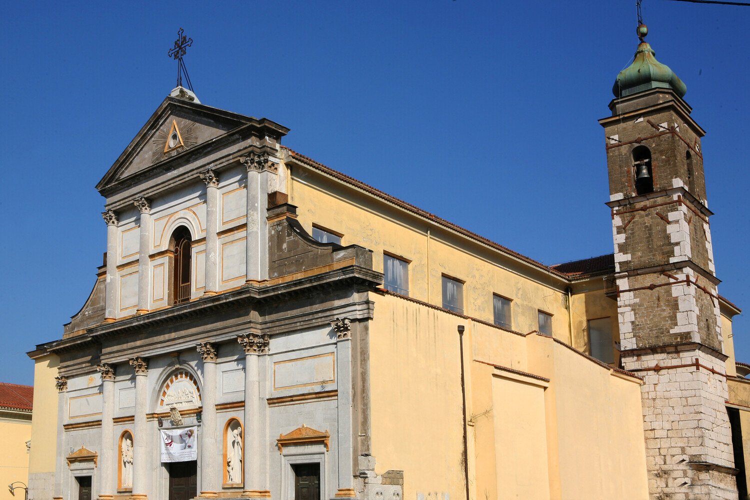 Visiter Avellino : Le cœur viticole et culturel de l’Irpinia en Italie - 2026 - 4 - avellino avellino - Visiter Avellino : Le cœur viticole et culturel de l’Irpinia en Italie - 2026 - 3