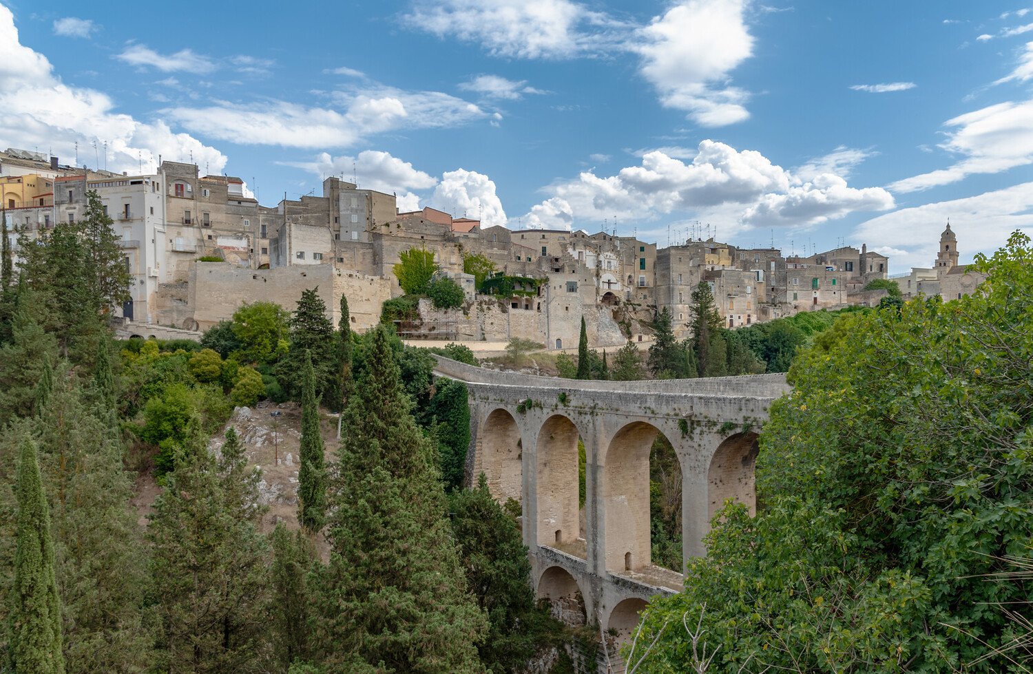 Visiter Gravina in Puglia : Entre canyon, grottes et vignobles familiaux - 2026 - 4 - gravina in puglia gravina in puglia - Visiter Gravina in Puglia : Entre canyon, grottes et vignobles familiaux - 2026 - 3