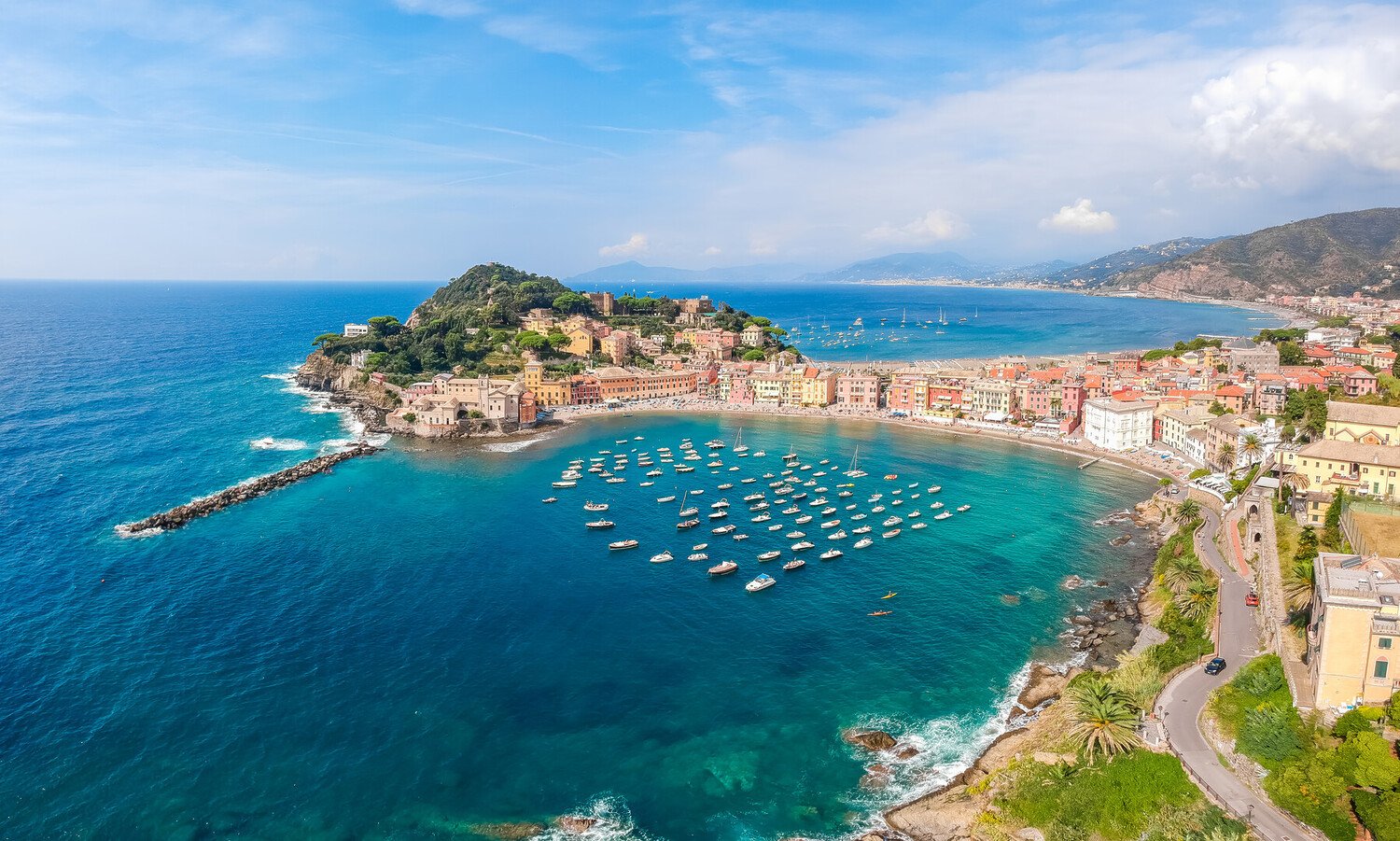 Visiter Sestri Levante : La ville des deux mers entre plages, contes de fées et maisons colorées - 2026 - 2 - sestri levante sestri levante - Visiter Sestri Levante : La ville des deux mers entre plages, contes de fées et maisons colorées - 2026 - 1