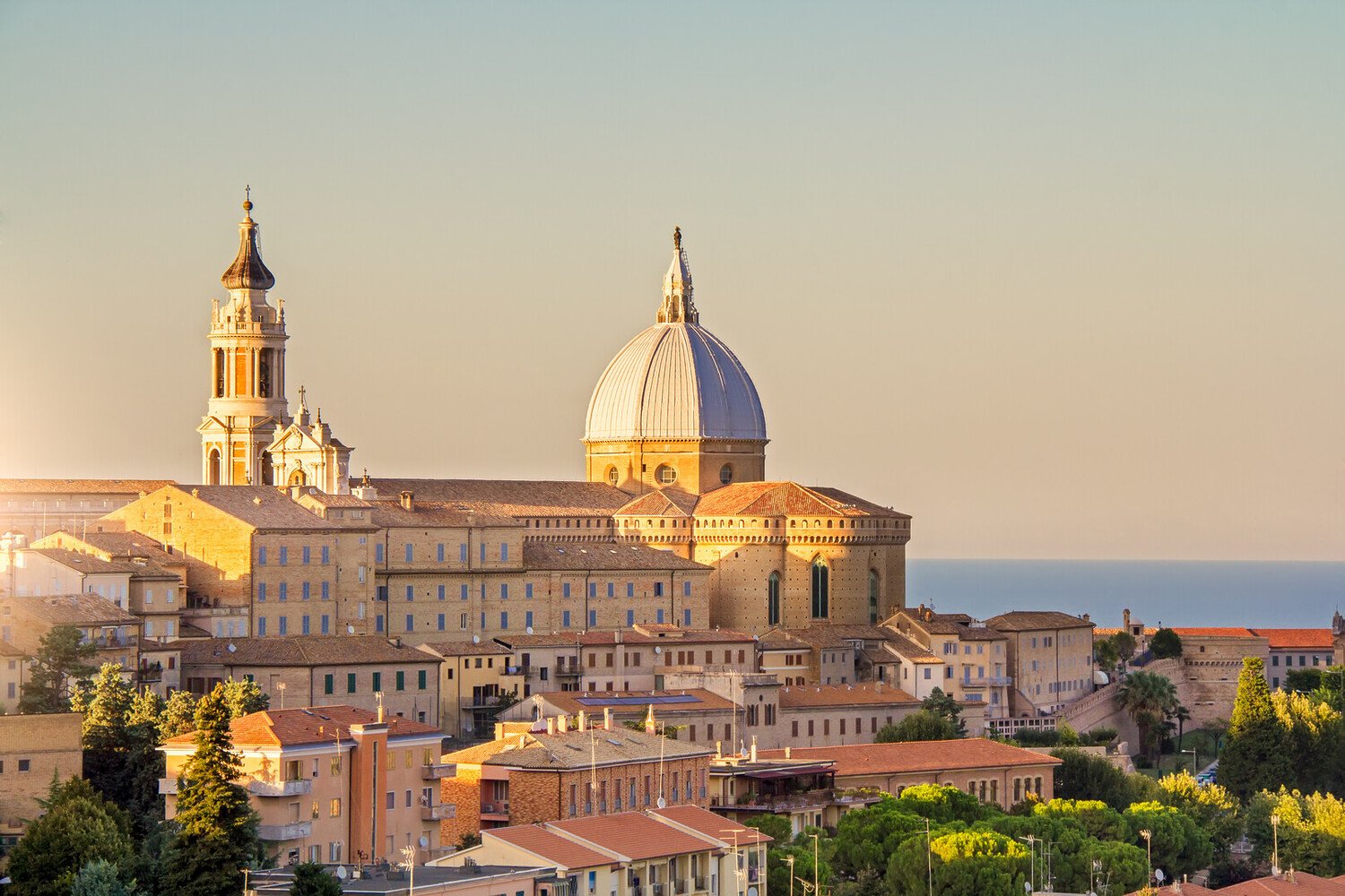 Visiter Loreto : Un des lieux de pèlerinage les plus importants d’Italie - 2026 - 2 - loreto loreto - Visiter Loreto : Un des lieux de pèlerinage les plus importants d’Italie - 2026 - 1