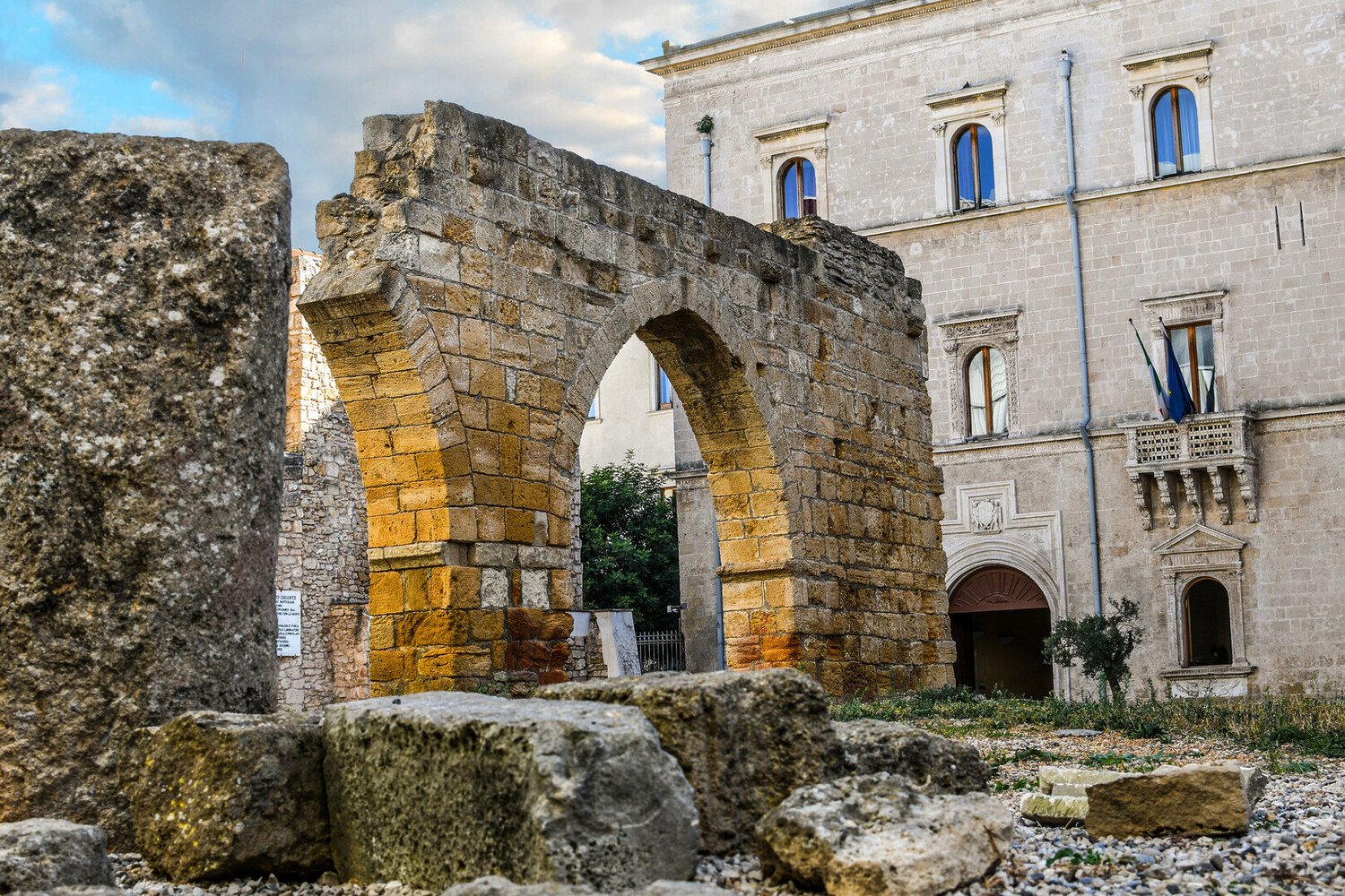 Que faire à Brindisi : Un joyau caché entre histoire et mer Adriatique - 2026 - 14 - brindisi brindisi - Que faire à Brindisi : Un joyau caché entre histoire et mer Adriatique - 2026 - 13