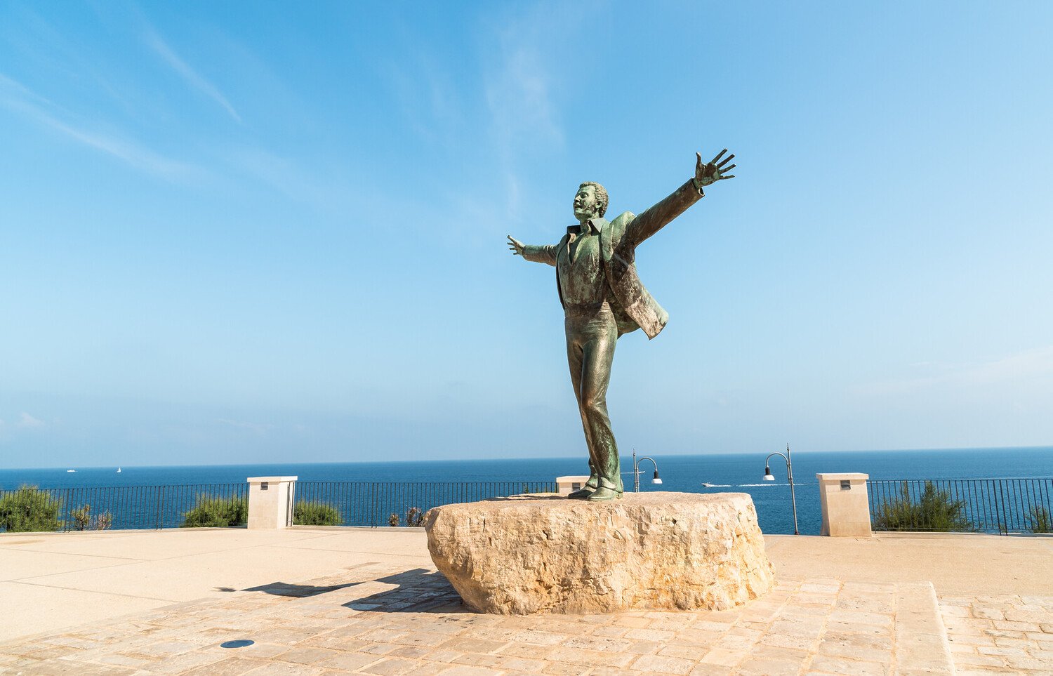 Que faire à Polignano a Mare : Charme entre falaises et mer Adriatique - 2026 - 10 - polignano a mare polignano a mare - Que faire à Polignano a Mare : Charme entre falaises et mer Adriatique - 2026 - 9