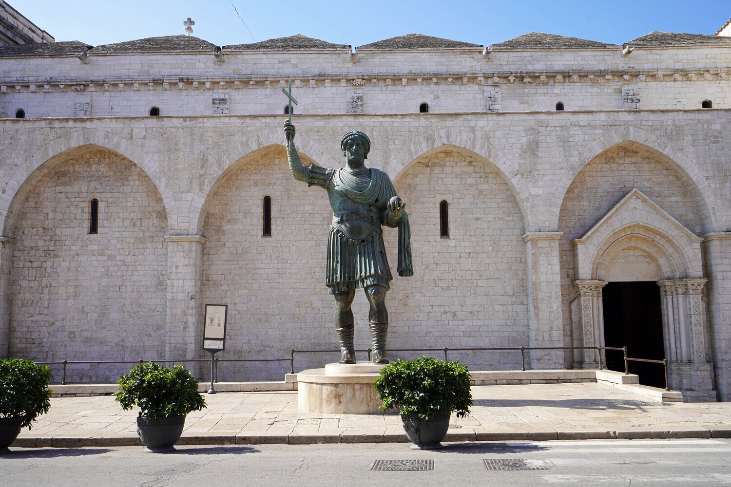 Visiter Barletta : Plages, histoire et trésors cachés des Pouilles - 2026 - 4 - barletta barletta - Visiter Barletta : Plages, histoire et trésors cachés des Pouilles - 2026 - 3