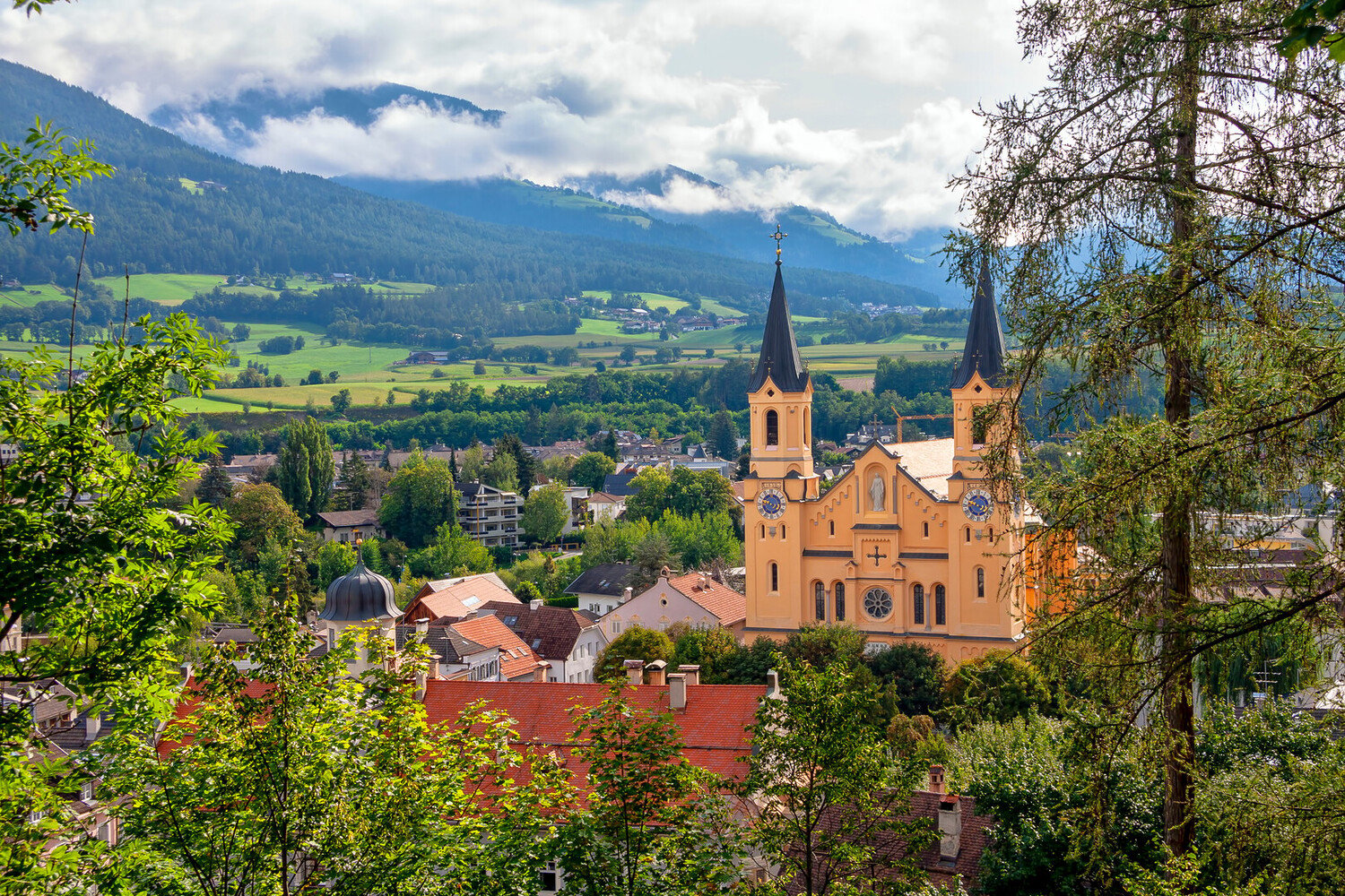 Visit Brunico Italy: Explore the Main Town in the Puster Valley - 2026 - 8 - visit brunico visit brunico - Visit Brunico Italy: Explore the Main Town in the Puster Valley - 2026 - 7