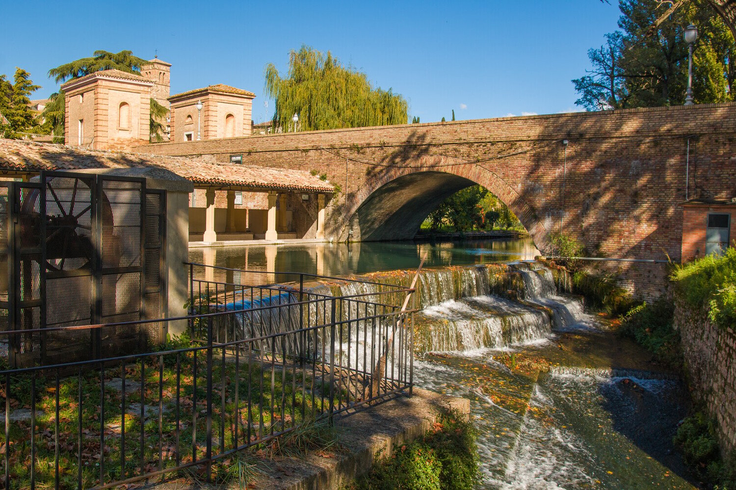 Visiter Bevagna : Un village d’artisans et de vignobles italiens - 2026 - 12 - bevagna bevagna - Visiter Bevagna : Un village d’artisans et de vignobles italiens - 2026 - 11