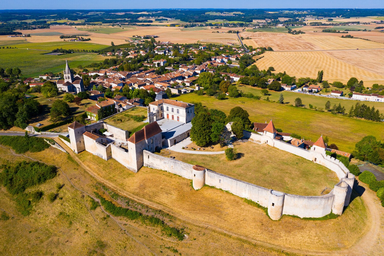 À la découverte des plus beaux villages autour de Cognac - 2026 - 8 - beaux villages autour de Cognac beaux villages autour de Cognac - À la découverte des plus beaux villages autour de Cognac - 2026 - 7