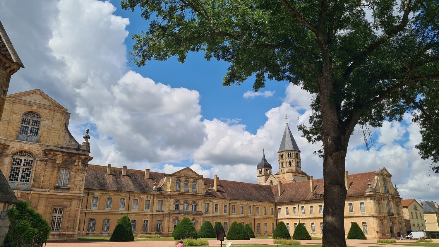 Visiter la Bourgogne en voiture : Road trip sur la route des grands crus - 2026 - 19 - visiter la bourgogne en voiture visiter la bourgogne en voiture - Visiter la Bourgogne en voiture : Road trip sur la route des grands crus - 2026 - 18
