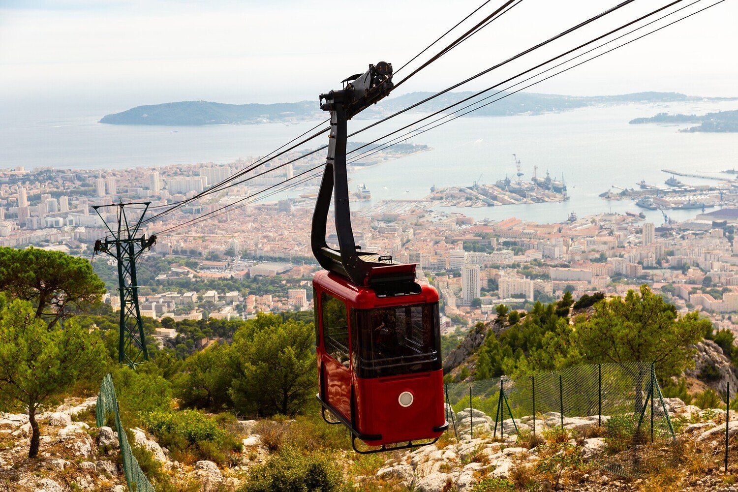 Visiter Toulon : sa rade, le musée national de la marine et sa rue des arts - 2026 - 4 - visiter toulon visiter toulon - Visiter Toulon : sa rade, le musée national de la marine et sa rue des arts - 2026 - 3