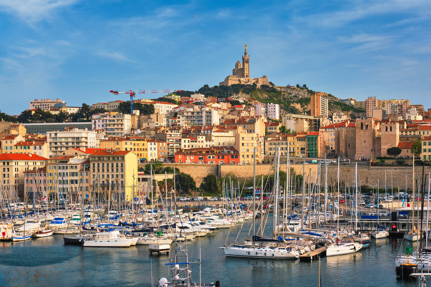 Bar à vin Marseille : les meilleures adresses entre cave à vin, bistrot et chai urbain - 2026 - 4 - bar à vin marseille bar à vin marseille - Bar à vin Marseille : les meilleures adresses entre cave à vin, bistrot et chai urbain - 2026 - 3