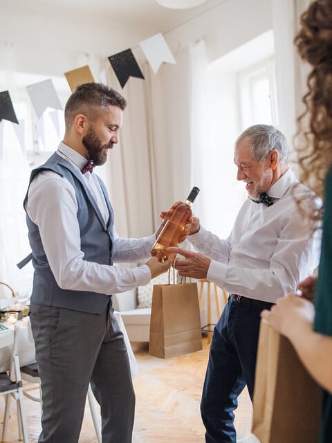 Our selection of 10 Wine Gift Ideas for Him - 2026 - 33 - - Our selection of 10 Wine Gift Ideas for Him - 2026 - 32