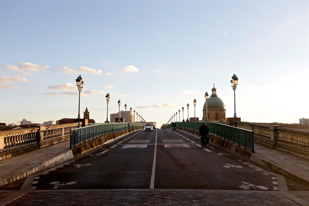 Cosa vedere a Tolosa: alla scoperta della Ville Rose - 2026 - 14 - cosa vedere a Tolosa,visitare tolosa pont reliant la rive droite et la rive gauche de la Garonne à Toulouse