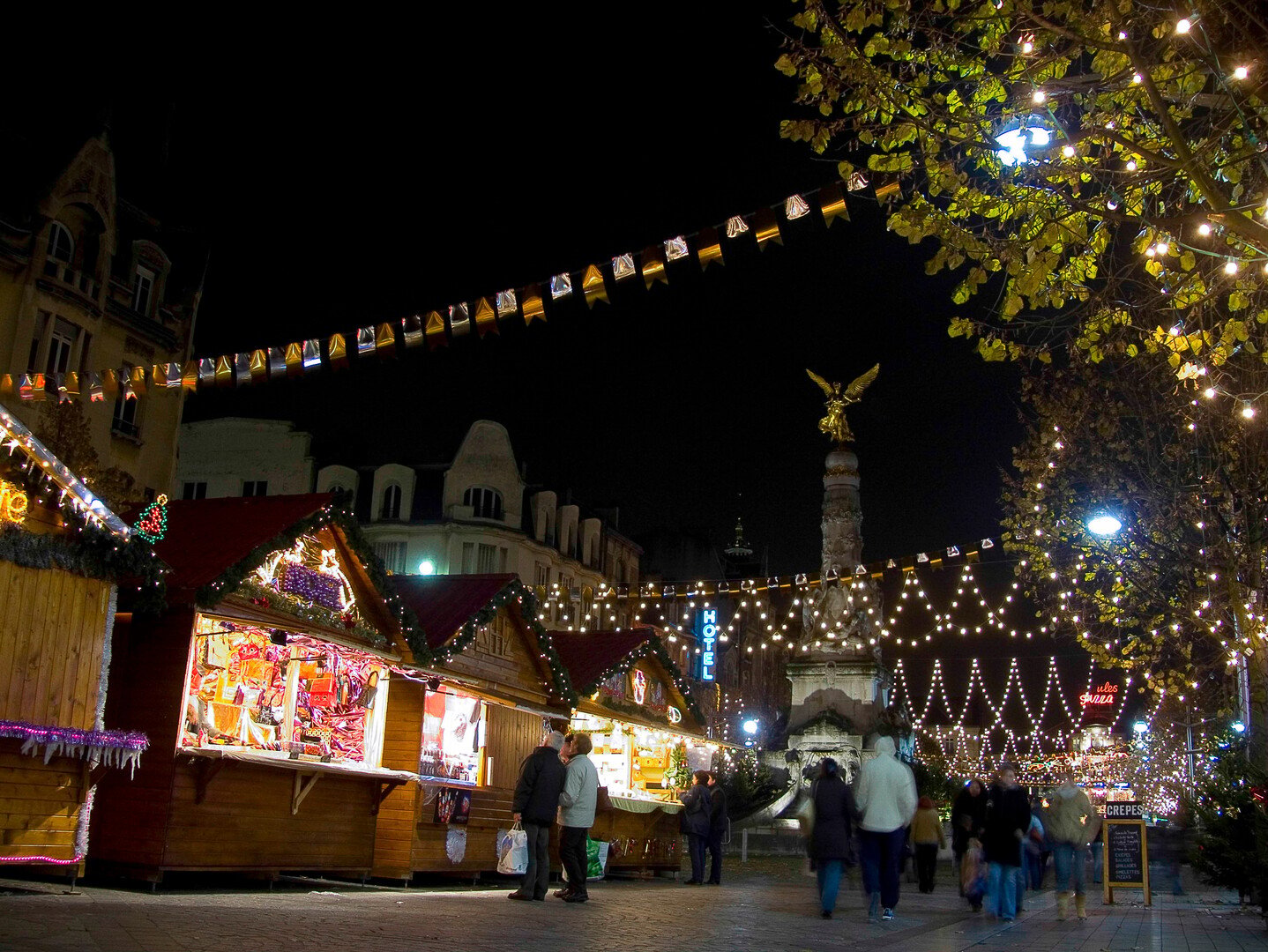 Reims Christmas Market: Champagne, Lights & Festive Magic - 2026 - 3 - Reims Christmas Market Reims Christmas Market - Reims Christmas Market: Champagne, Lights & Festive Magic - 2026 - 2