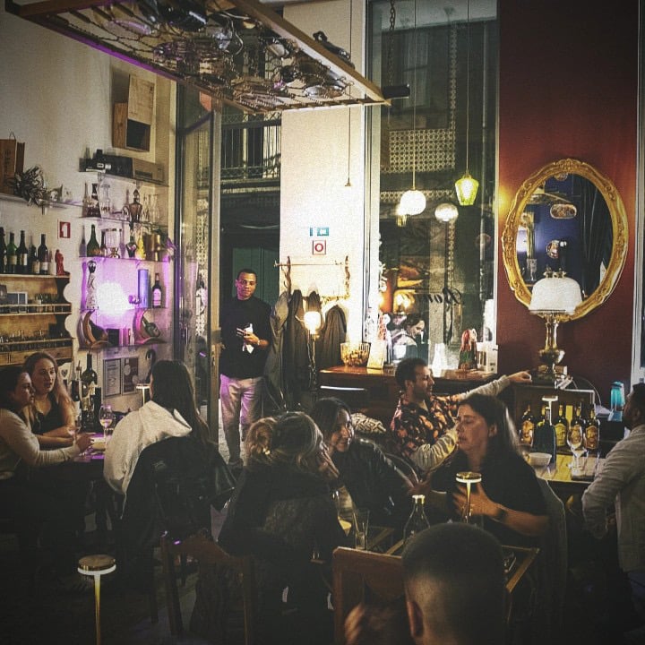 TOP 15 Meilleurs Bars à Vin Porto : Notre sélection - 2026 - 24 - bars a vin porto bars a vin porto - TOP 15 Meilleurs Bars à Vin Porto : Notre sélection - 2026 - 23