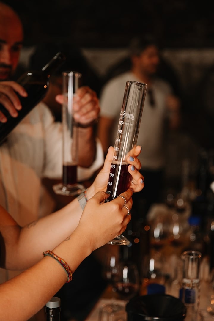Idée Cadeau oenologie : 10 expériences à offrir pour s'initier au vin - 2026 - 2 - idee cadeau oenologie idee cadeau oenologie - Idée Cadeau oenologie : 10 expériences à offrir pour s'initier au vin - 2026 - 1