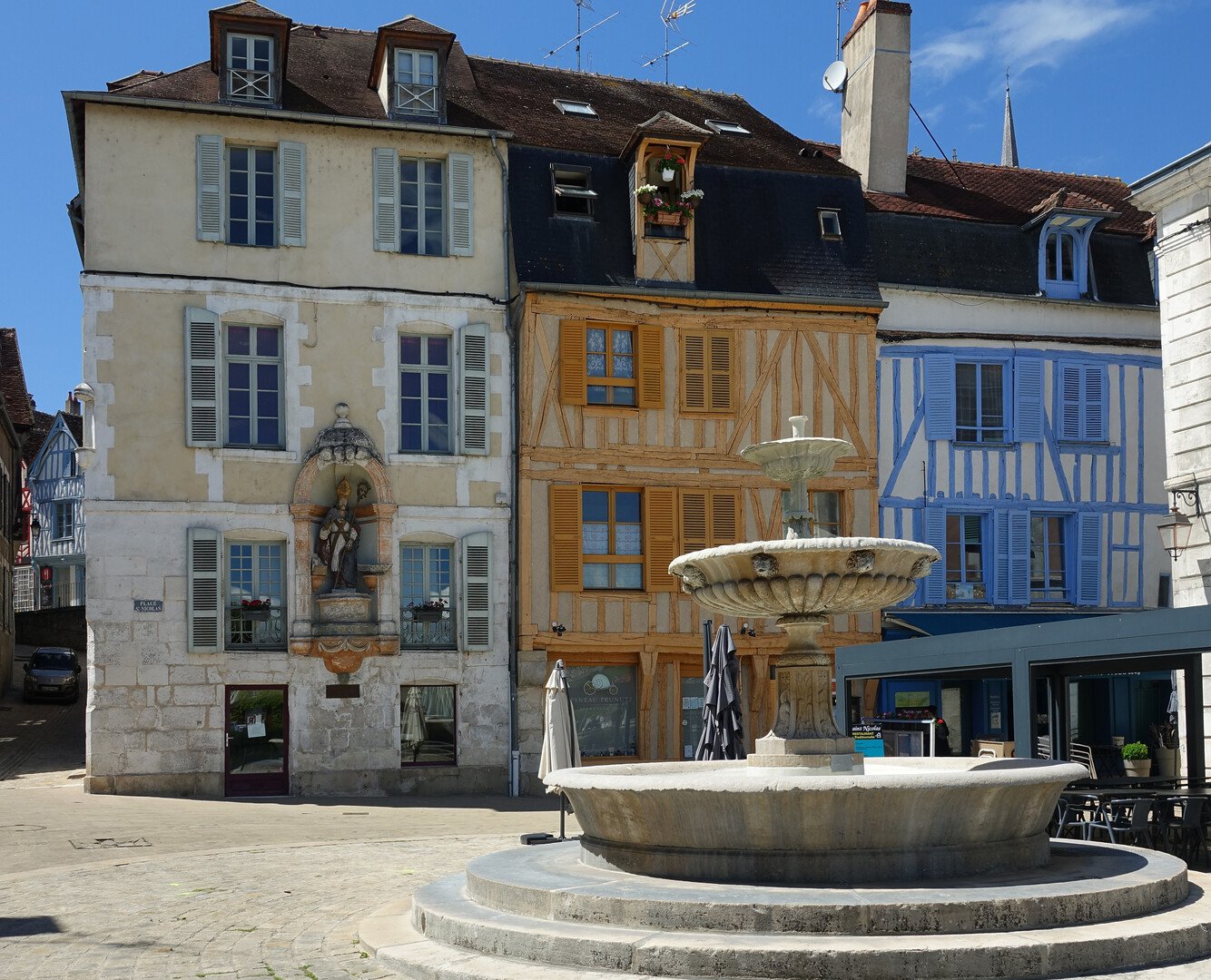 Les Meilleurs Bars à Vin Auxerre : Les immanquables - 2026 - 6 - bars à vin auxerre bars à vin auxerre - Les Meilleurs Bars à Vin Auxerre : Les immanquables - 2026 - 5